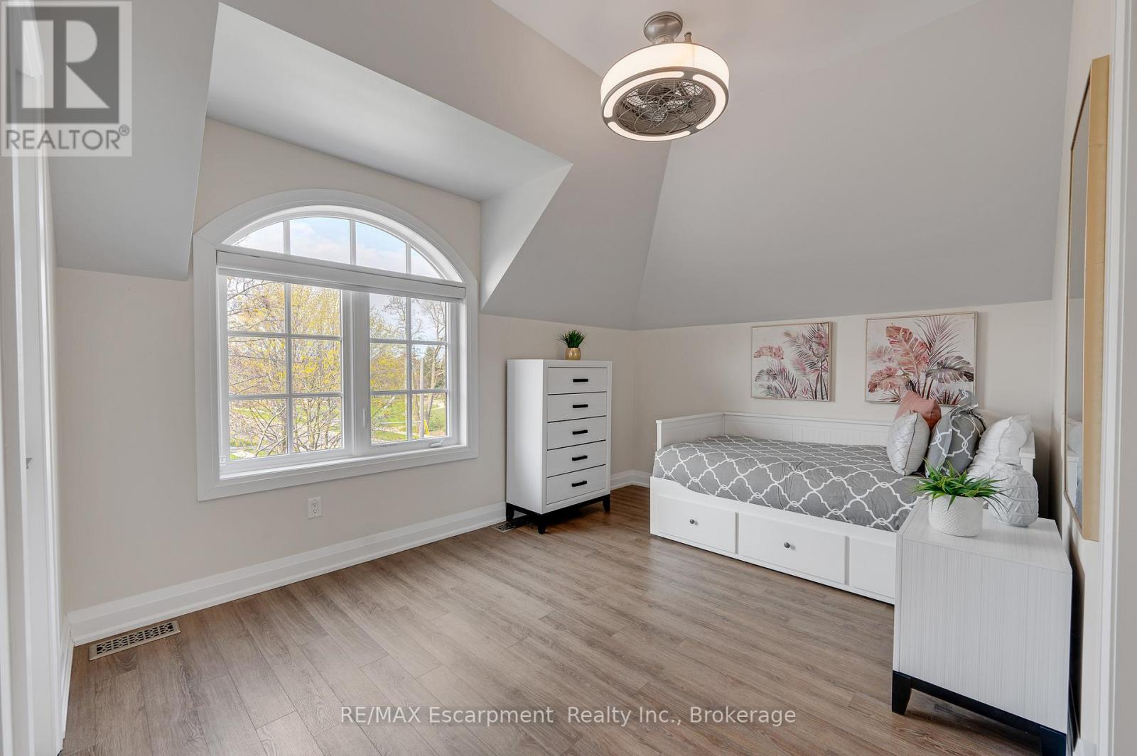 1 - 2362 New Street, Burlington, Ontario  L7R 4P8 - Photo 21 - W13248696