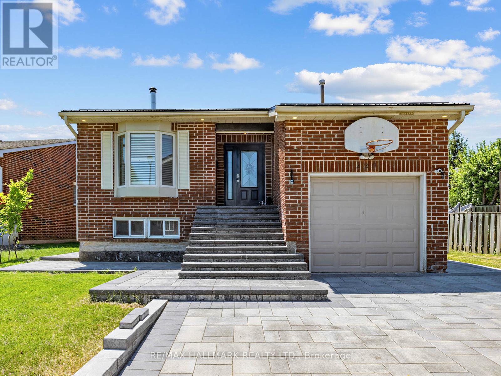 230 Sheffield Street, Newmarket, Ontario  L3Y 5X6 - Photo 4 - N13247548
