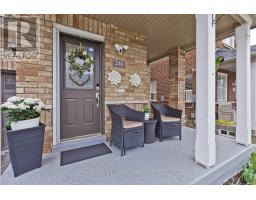 OPEN HOUSE SUNDAY 2:00 PM - 220 PETTIGREW TRAIL, Milton, Ontario
