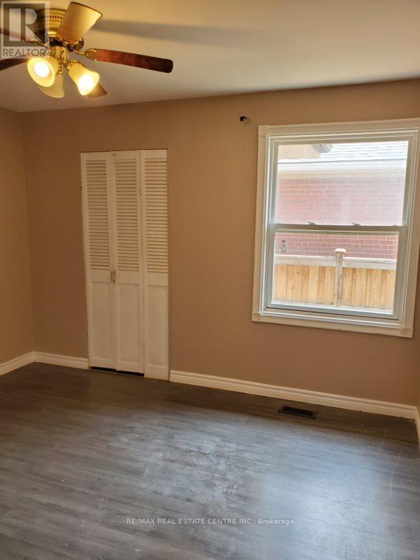 Main - 63 Mcmurchy Avenue S, Brampton, Ontario  L6Y 1Y7 - Photo 11 - W13245782
