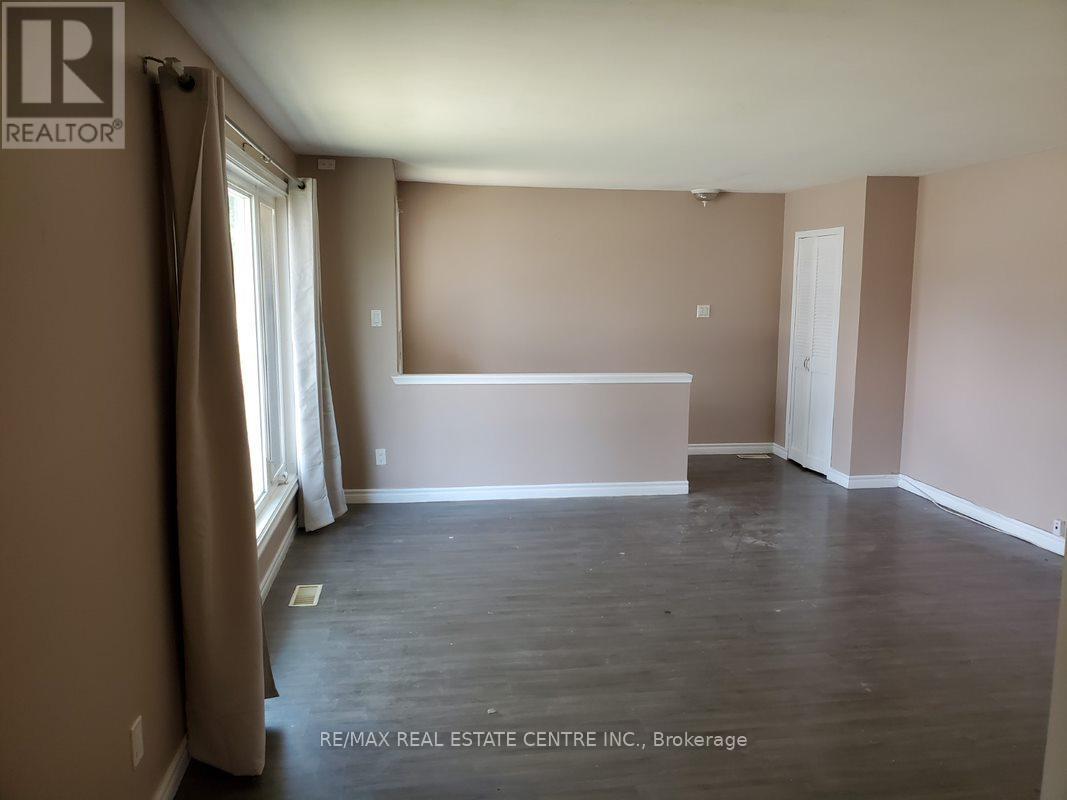 Main - 63 Mcmurchy Avenue S, Brampton, Ontario  L6Y 1Y7 - Photo 5 - W13245782