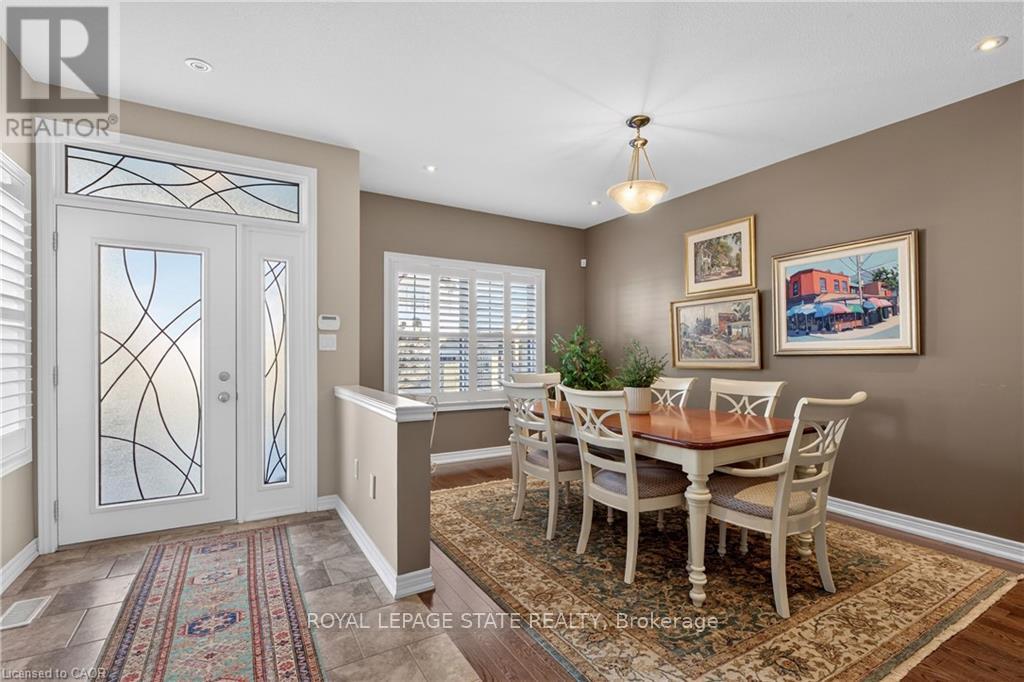 27 Black Walnut Crescent, Hamilton, Ontario  L9K 0B7 - Photo 5 - X13248380