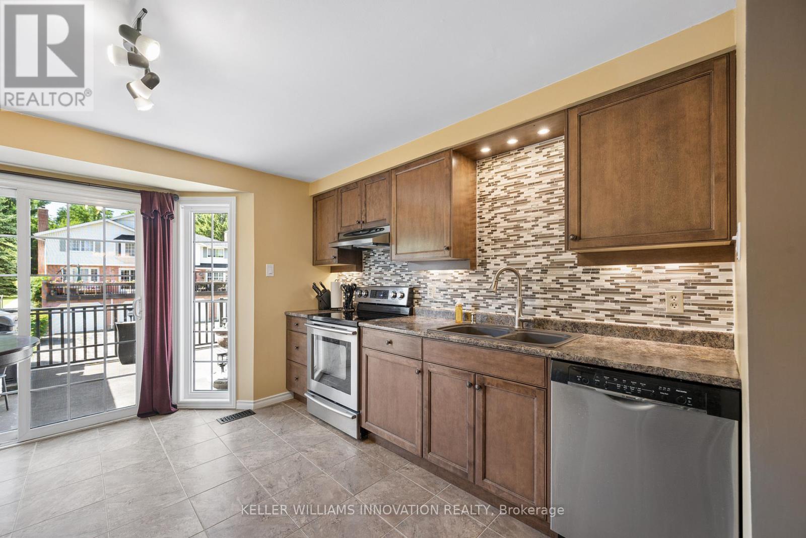 8 - 236 Kingswood Drive, Kitchener, Ontario  N2E 2K2 - Photo 16 - X13248426