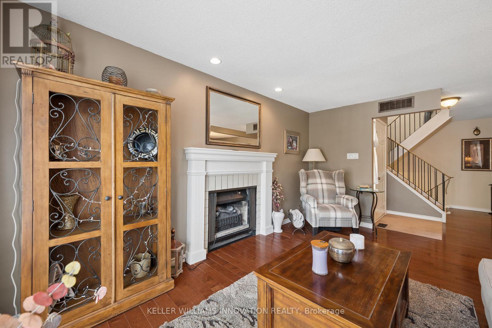 8 - 236 Kingswood Drive, Kitchener, Ontario  N2E 2K2 - Photo 26 - X13248426