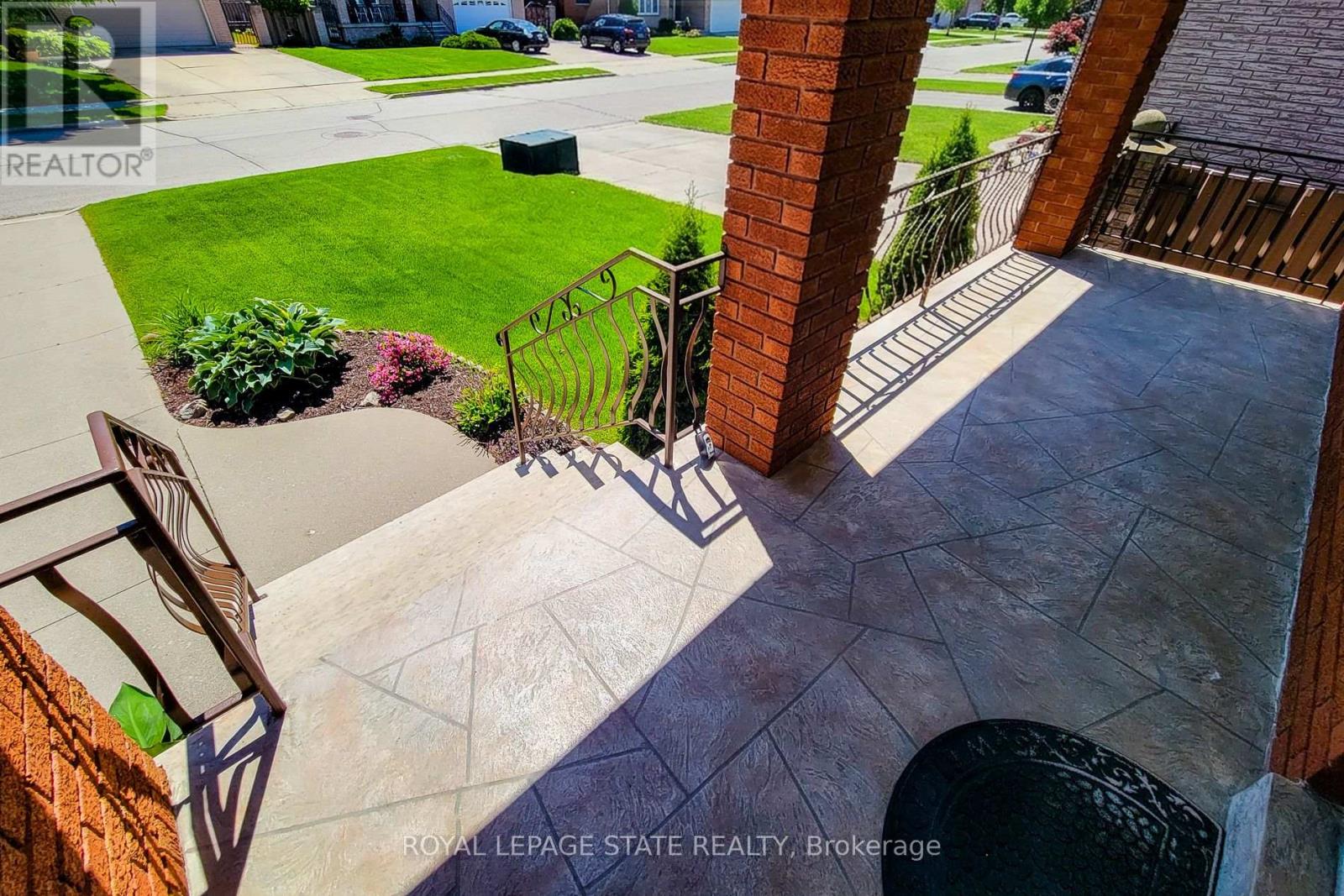 56 Teak Street, Hamilton, Ontario  L8G 4W5 - Photo 6 - X13248528
