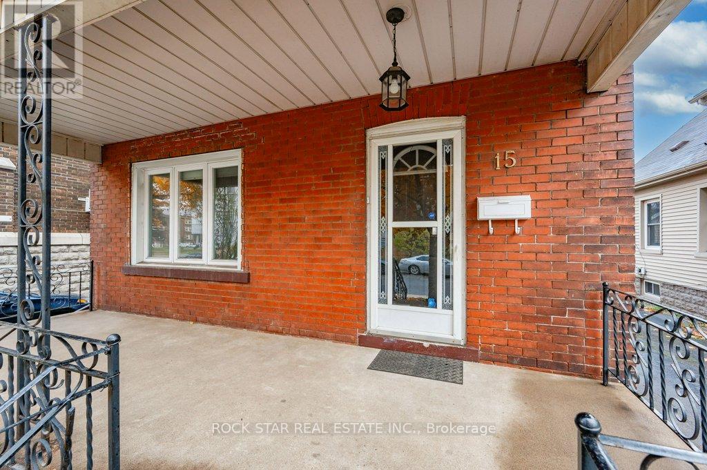 Upper - 15 Melrose Avenue N, Hamilton, Ontario  L8L 6X3 - Photo 21 - X13248560