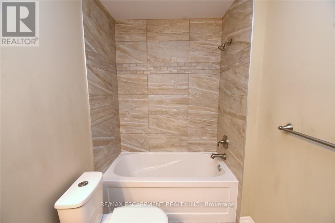 708 Winston Road, Grimsby, Ontario  L3M 4E8 - Photo 24 - X13248602