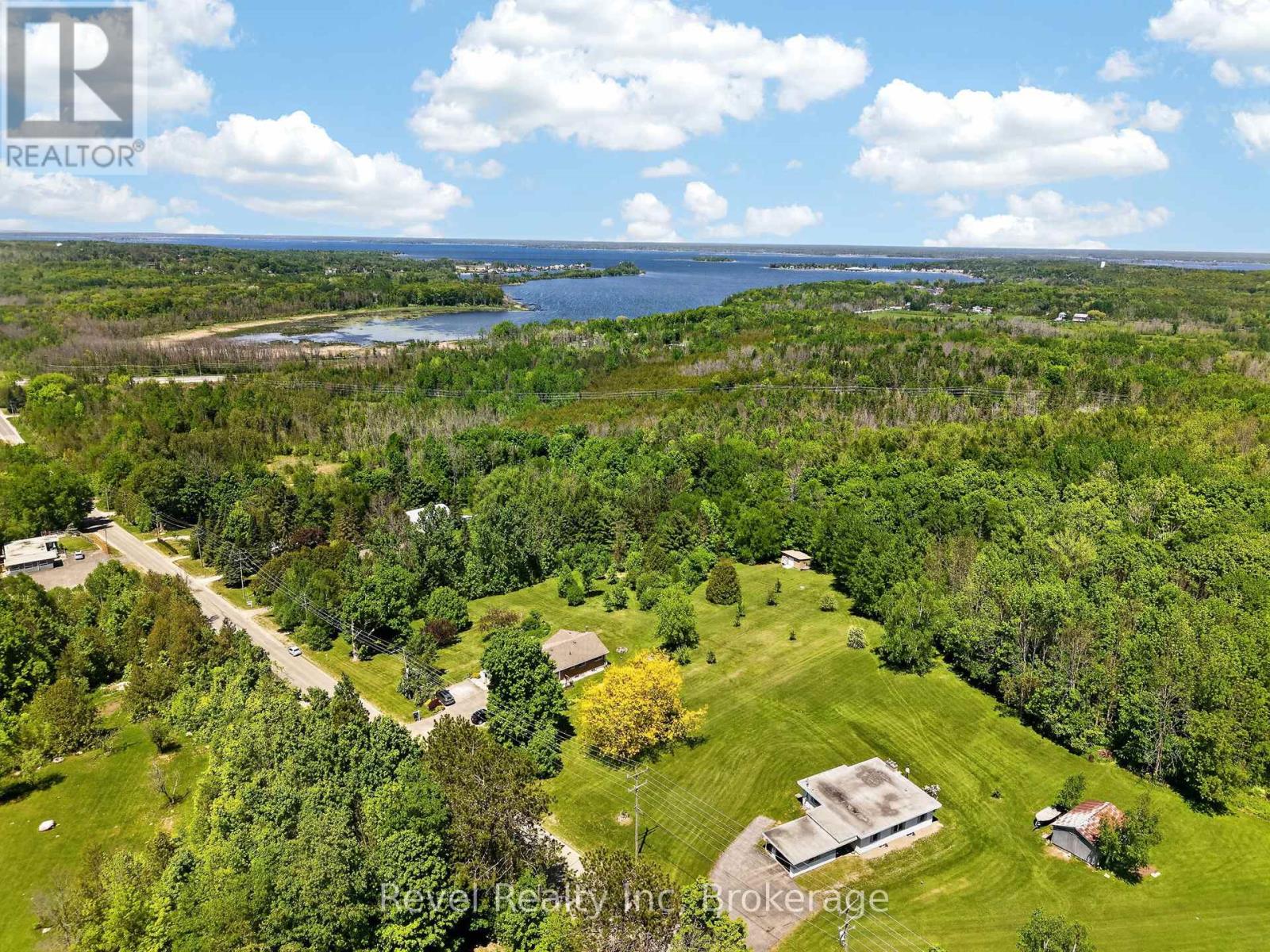 2391 Rumney Road, Tay, Ontario  L4R 4K3 - Photo 2 - S13248708