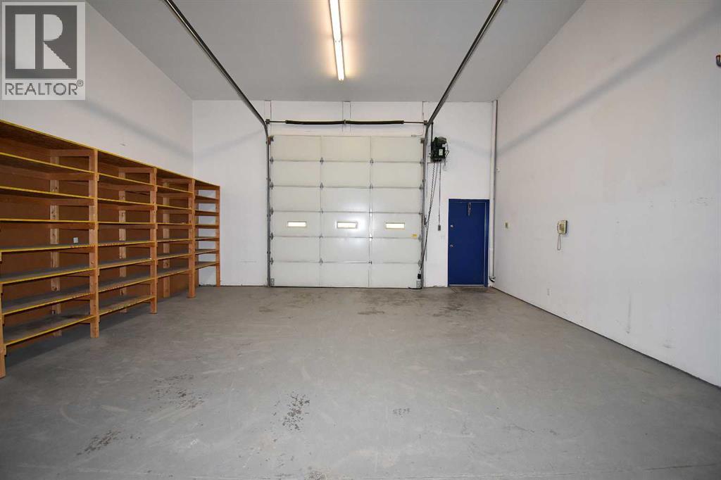 12, 107 Swanson Drive, Hinton, Alberta  T7V 1H1 - Photo 5 - A2278243