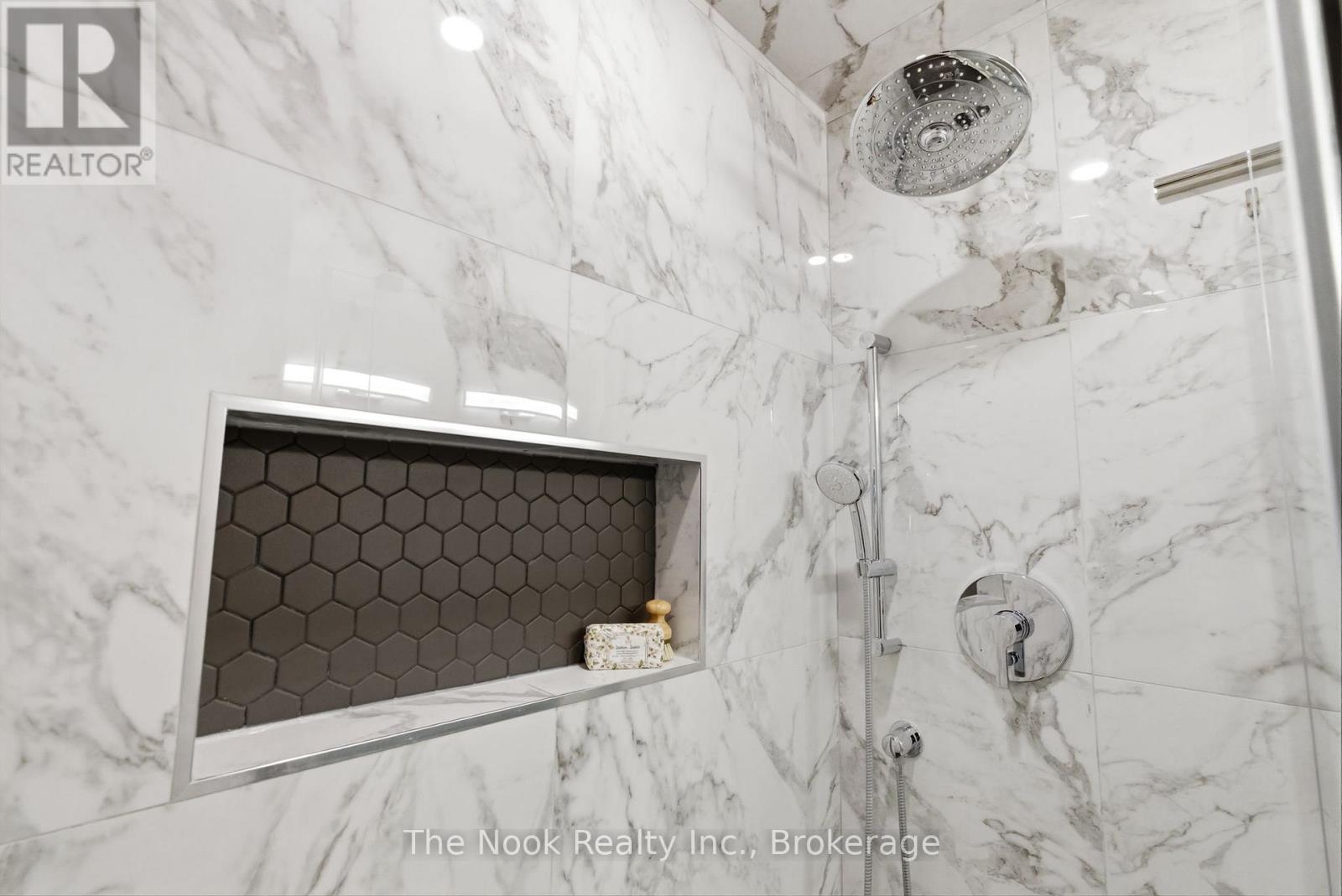 1624 Arcadia Square, Pickering, Ontario  L1V 6W3 - Photo 28 - E13248714