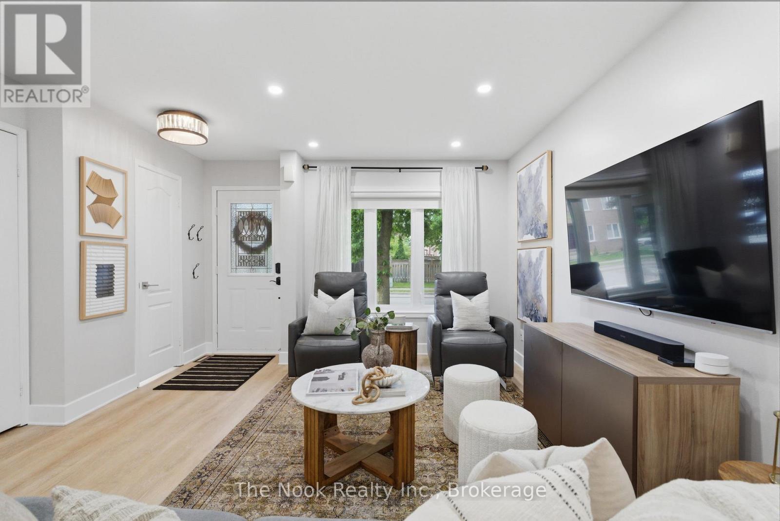 1624 Arcadia Square, Pickering, Ontario  L1V 6W3 - Photo 6 - E13248714