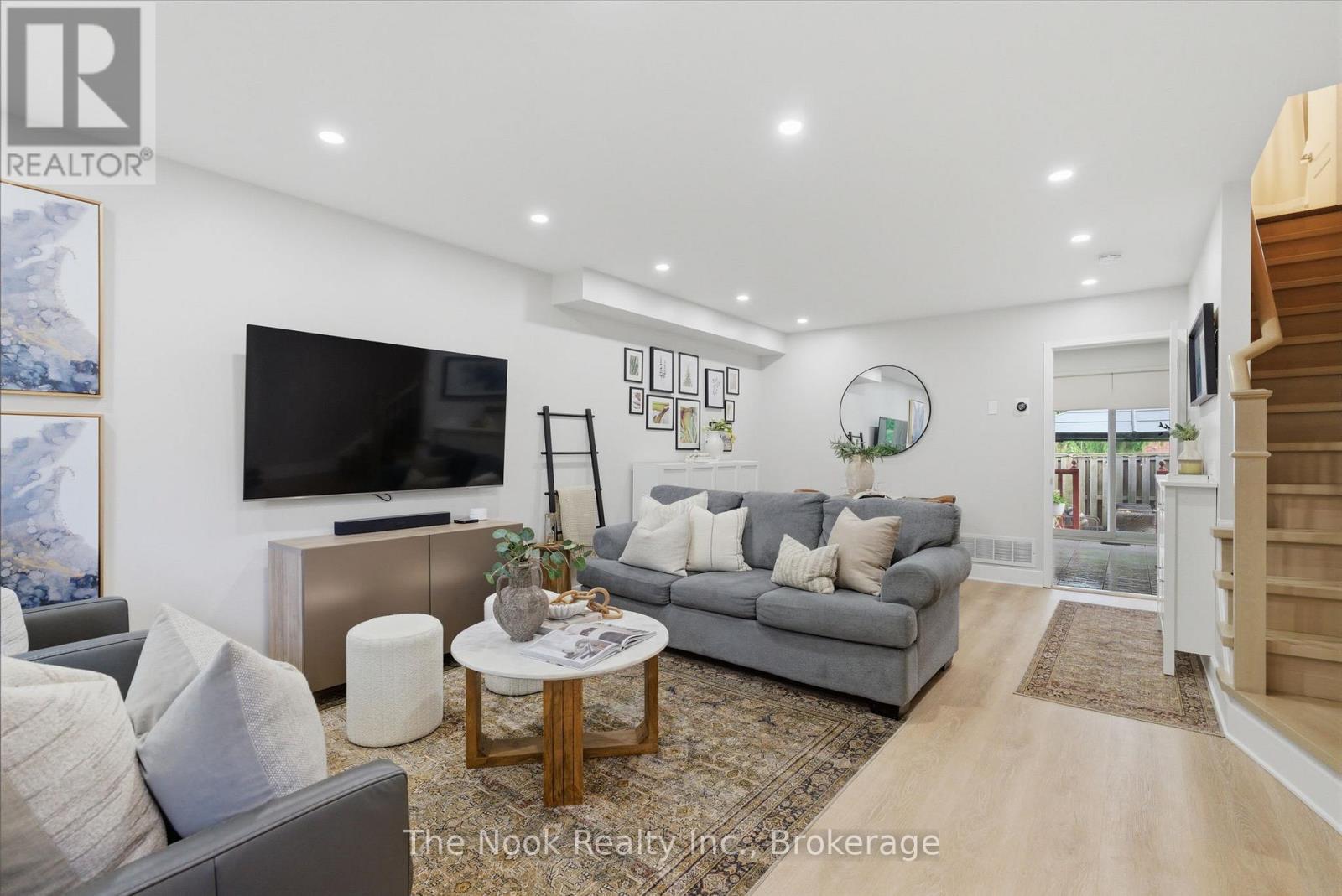 1624 Arcadia Square, Pickering, Ontario  L1V 6W3 - Photo 7 - E13248714