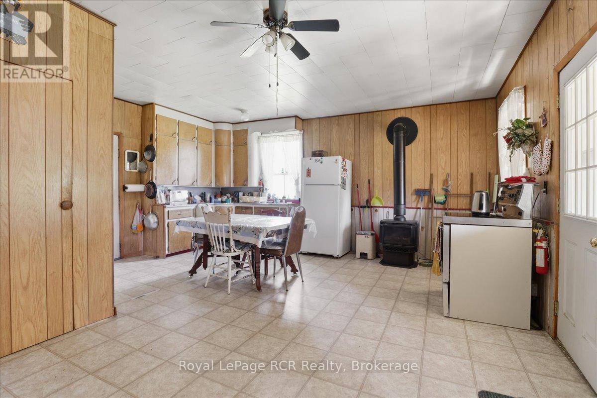 6508 Hwy 89 Highway, West Grey, Ontario  N0G 2L0 - Photo 7 - X13248592