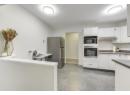 1534 Lawrence Avenue Unit# 203, Kelowna, BC V1Y 6M8