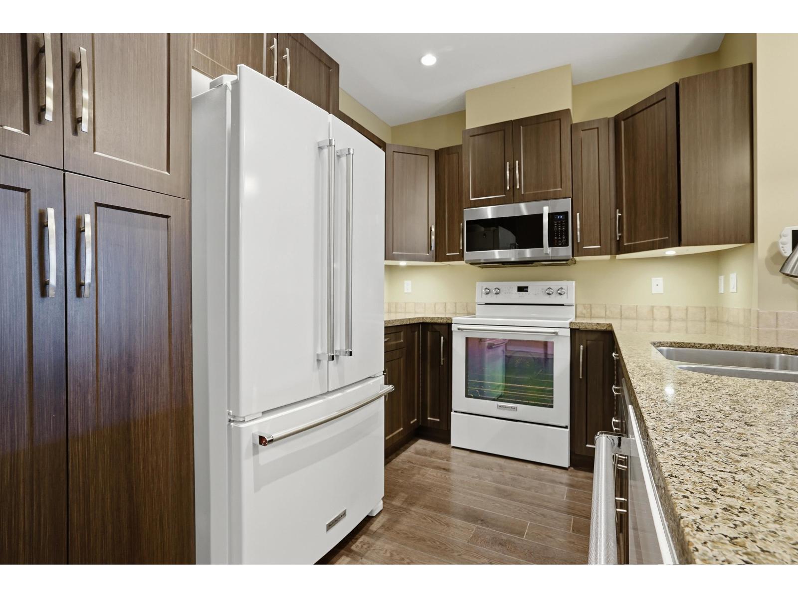 202 33485 South Fraser Way, Abbotsford, British Columbia  V2S 8P9 - Photo 10 - R3132689