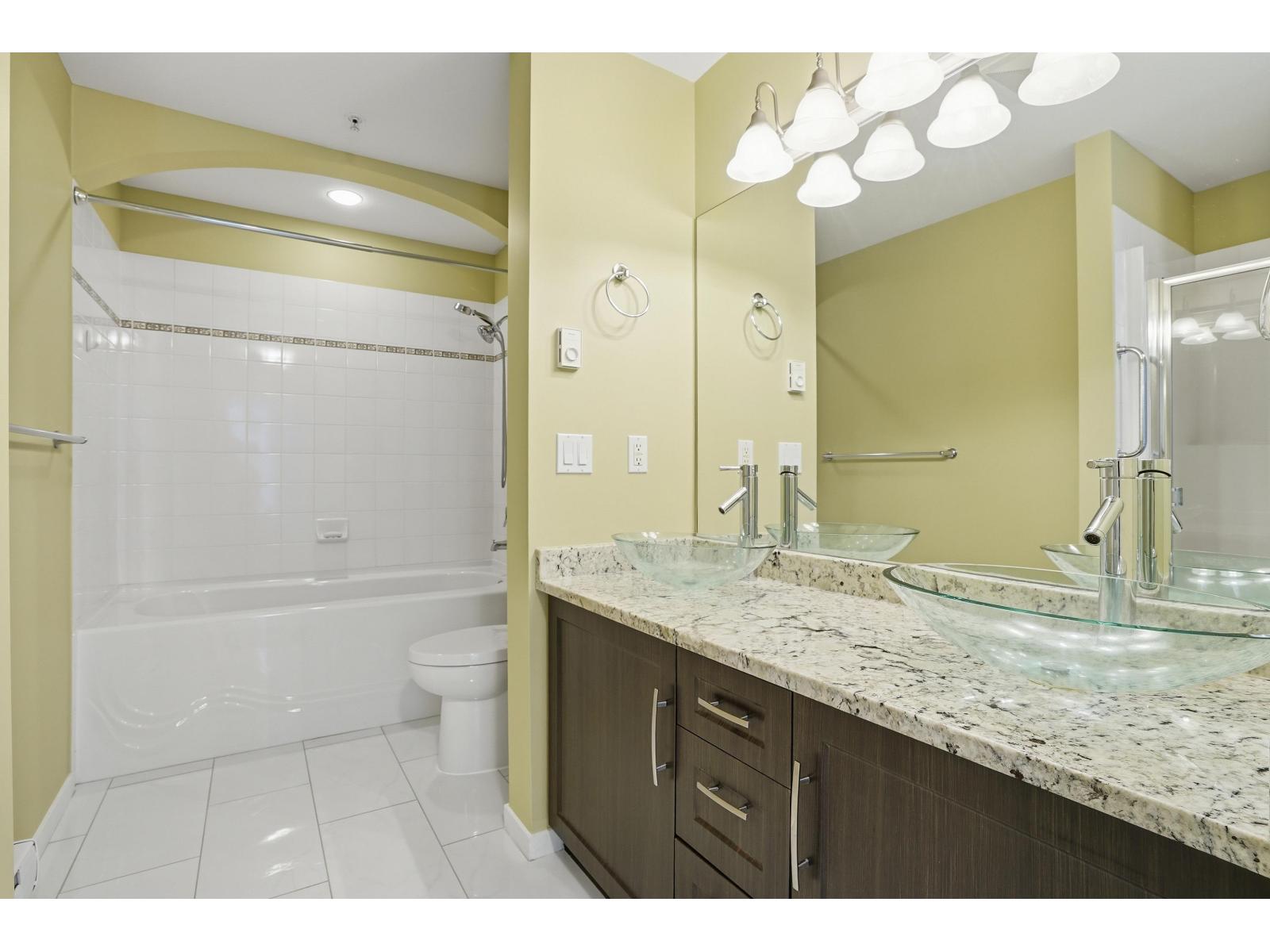 202 33485 South Fraser Way, Abbotsford, British Columbia  V2S 8P9 - Photo 17 - R3132689