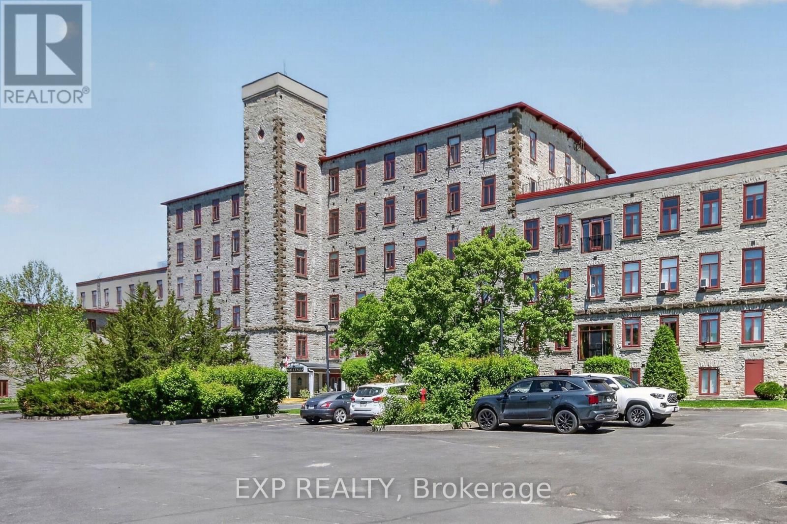 317 - 1 Rosamond Street E, Mississippi Mills, Ontario  K0A 1A0 - Photo 2 - X13248734