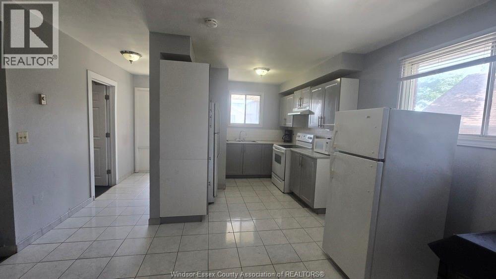 1018 California Avenue Unit# Main, Windsor, Ontario  N9B 2Z7 - Photo 5 - 26013290