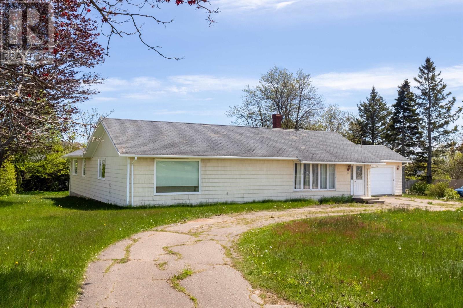 649 Main Street, Cornwall, Prince Edward Island  C0A 1H1 - Photo 38 - 202613424