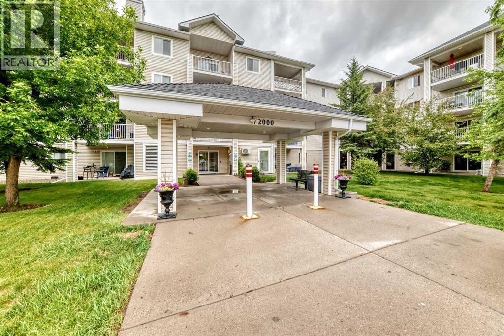 2215, 6224 17 Avenue Se, Calgary, Alberta  T2A 7X8 - Photo 1 - A2316798