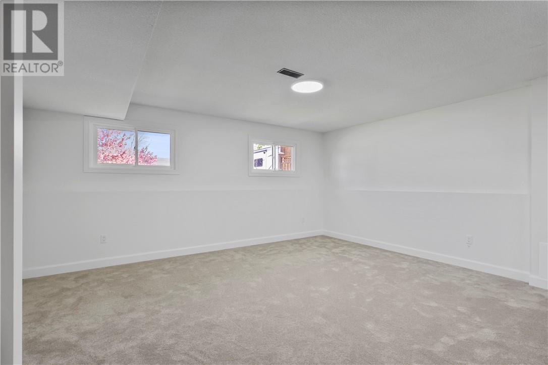 11 Manchester Street, Sudbury, Ontario  P3A 5H4 - Photo 30 - 2128346
