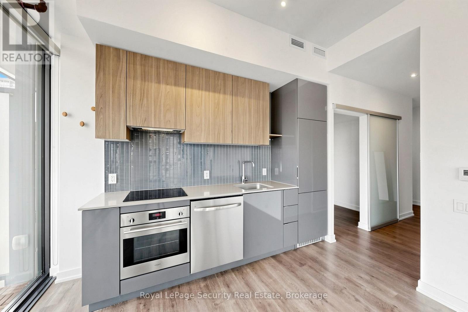 910 - 161 Roehampton Avenue, Toronto, Ontario  M4P 0C8 - Photo 7 - C13248540