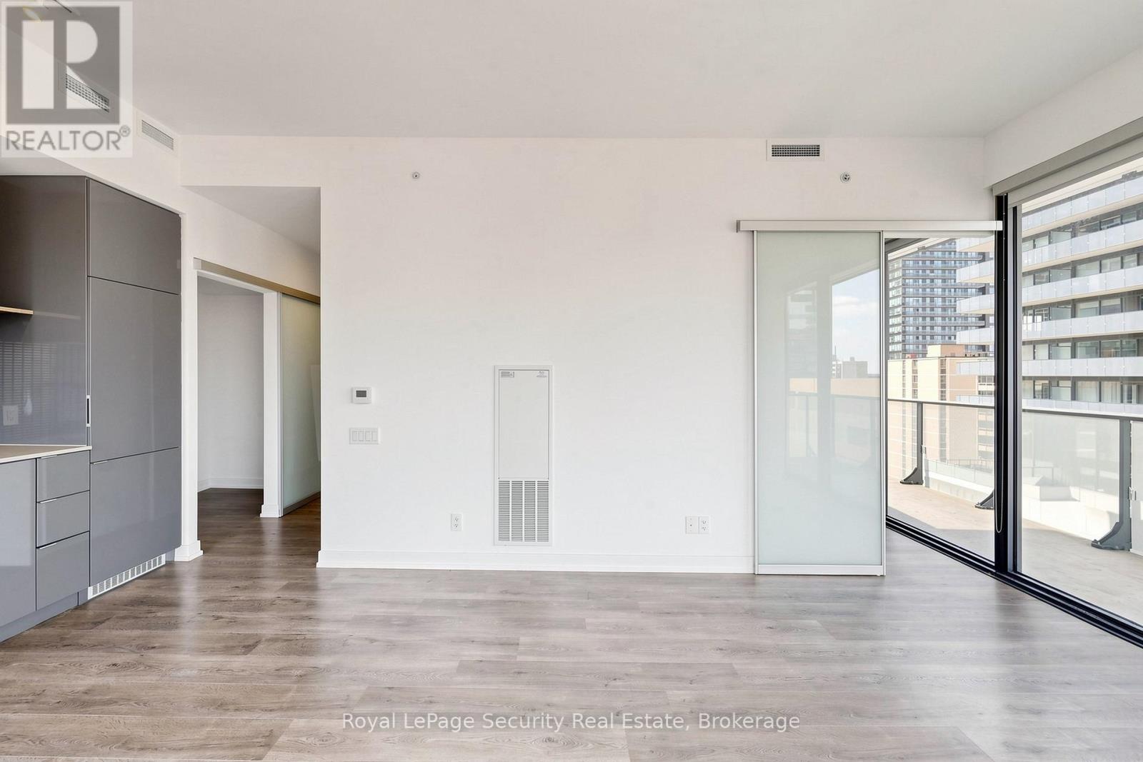 910 - 161 Roehampton Avenue, Toronto, Ontario  M4P 0C8 - Photo 5 - C13248540