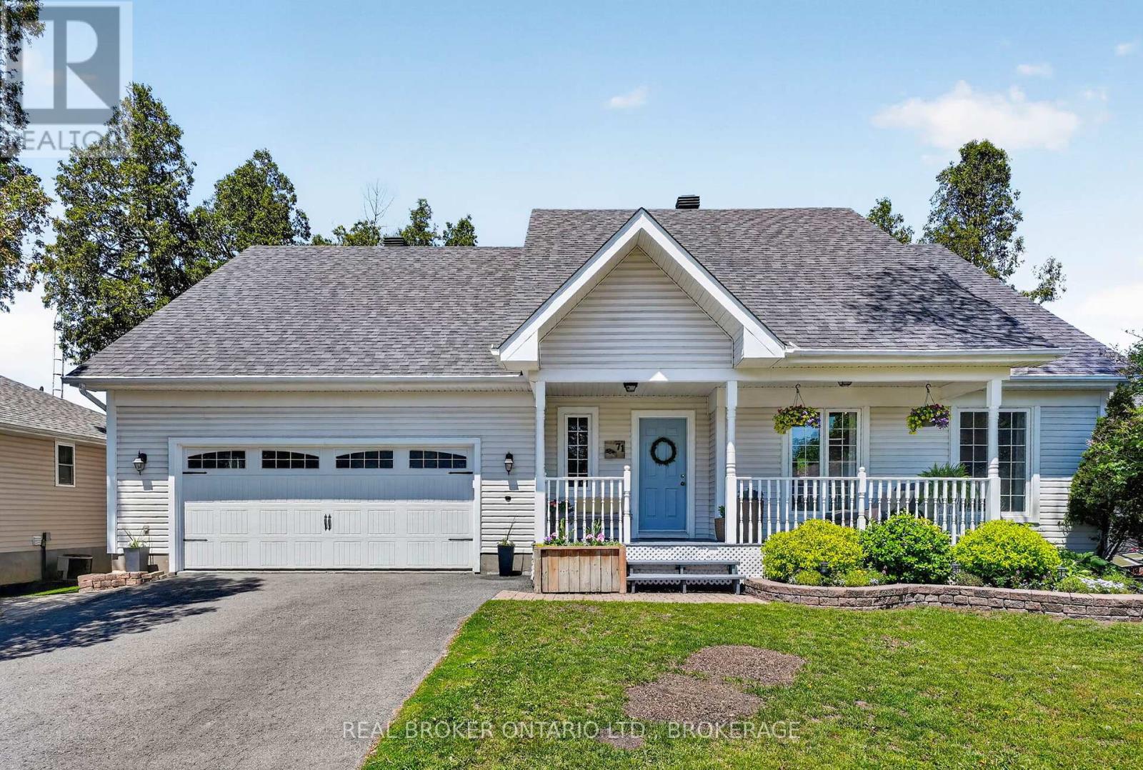 71 HICKORY STREET, South Stormont, Ontario