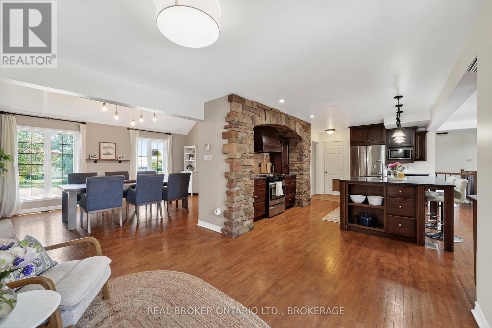 71 Hickory Street, South Stormont, Ontario  K0C 1M0 - Photo 7 - X13248800