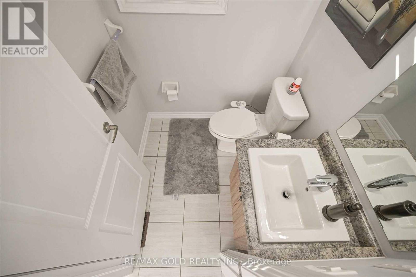 9 Forsyth Crescent, Brampton, Ontario  L6X 5N2 - Photo 9 - W13245534