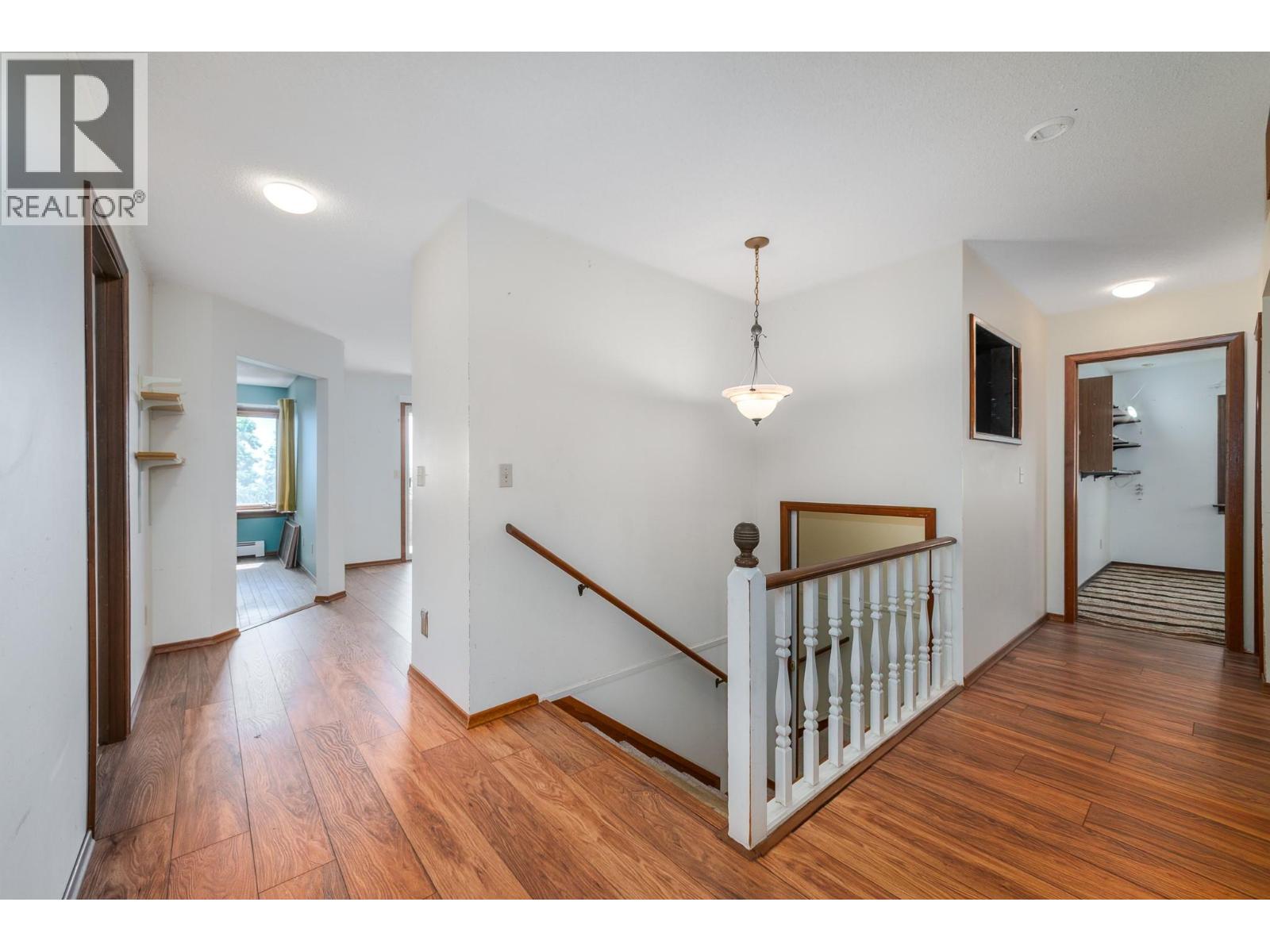1183 Trevor Drive West Kelowna Photo 3