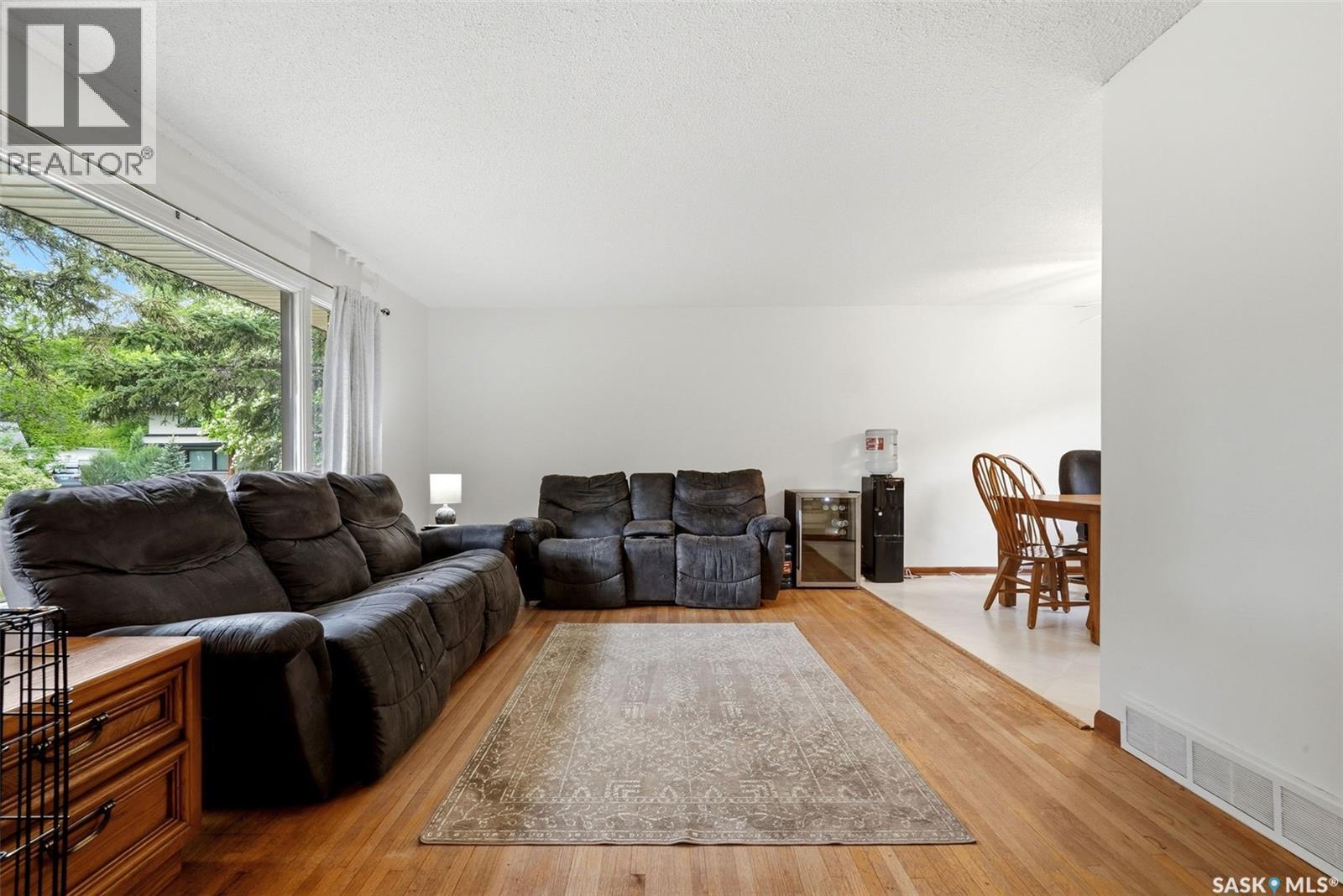 18 Bole Place, Regina, Saskatchewan  S4S 3W7 - Photo 4 - SK038431