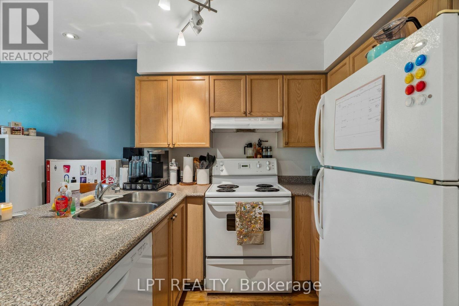 704 - 7 Shank Street, Toronto, Ontario  M6J 3W9 - Photo 16 - C13248642
