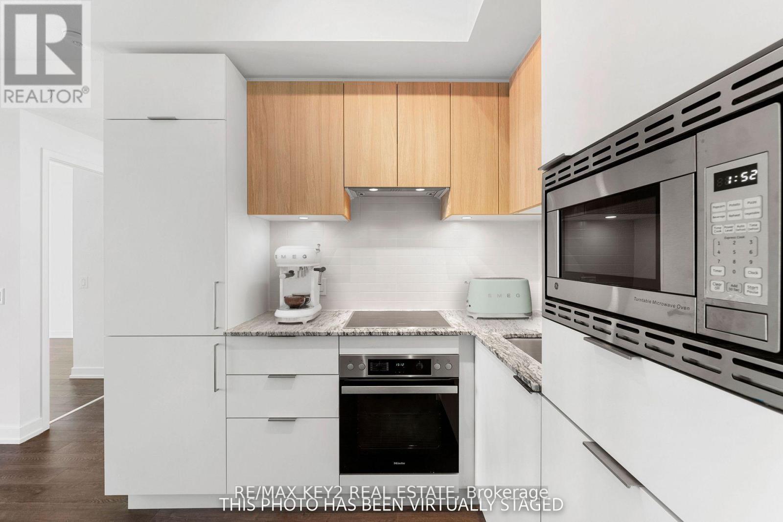 1517 - 20 O'neill Road, Toronto, Ontario  M3C 0R2 - Photo 2 - C13248784