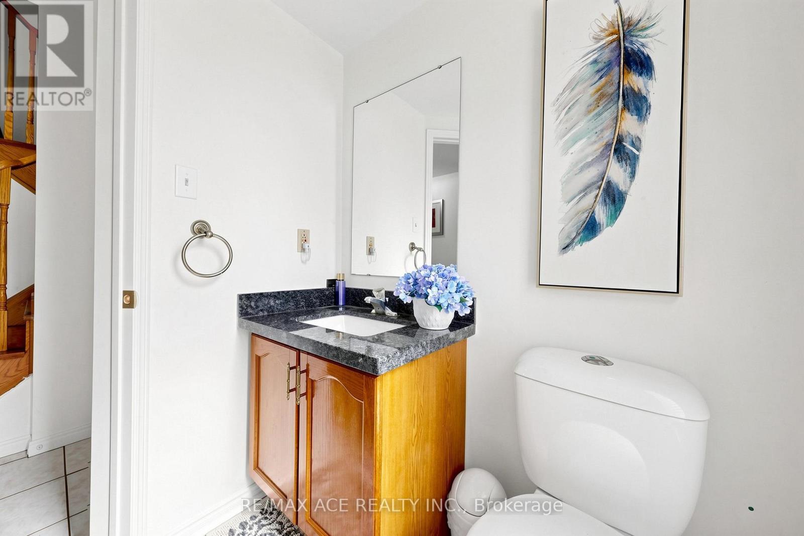 159 Heale Avenue, Toronto, Ontario  M1N 3Y2 - Photo 6 - E13248654