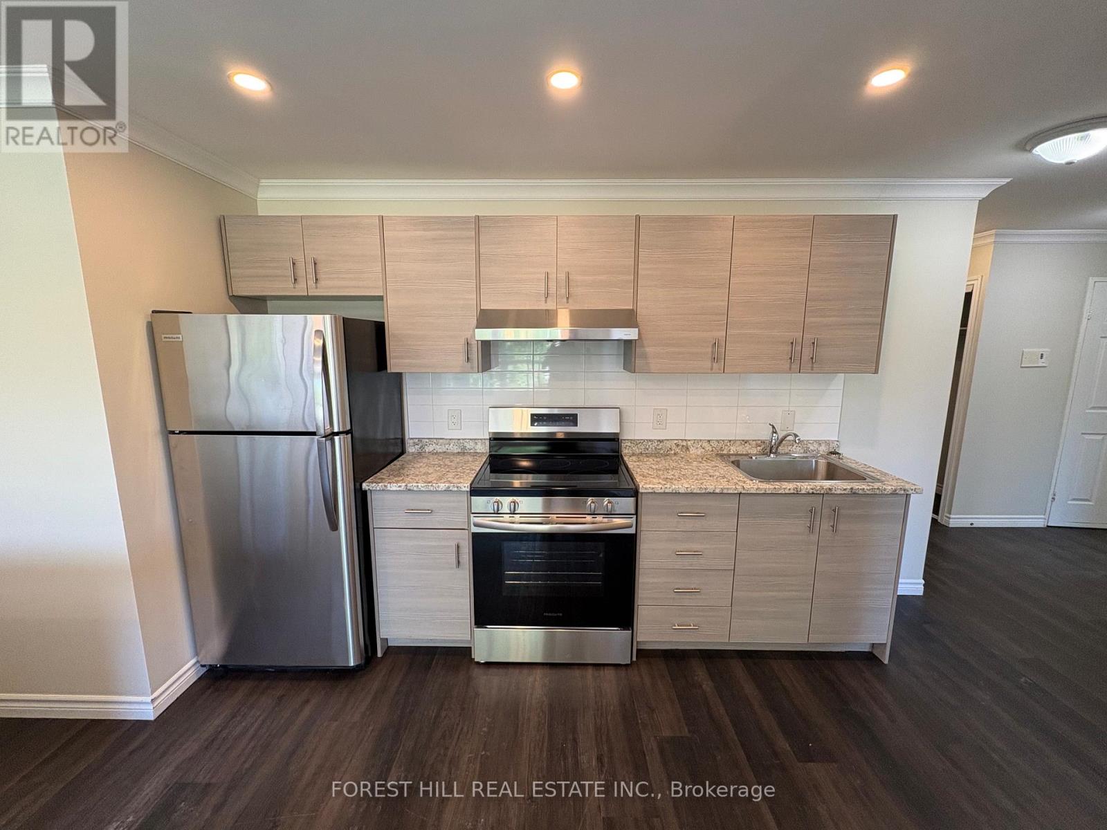 8 - 130 King Street E, Clarington, Ontario  L1C 1N7 - Photo 5 - E13248704