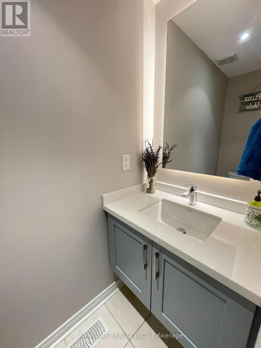 Bsmt - 90 Maverick Crescent, Vaughan, Ontario  L6A 4L1 - Photo 11 - N13248686