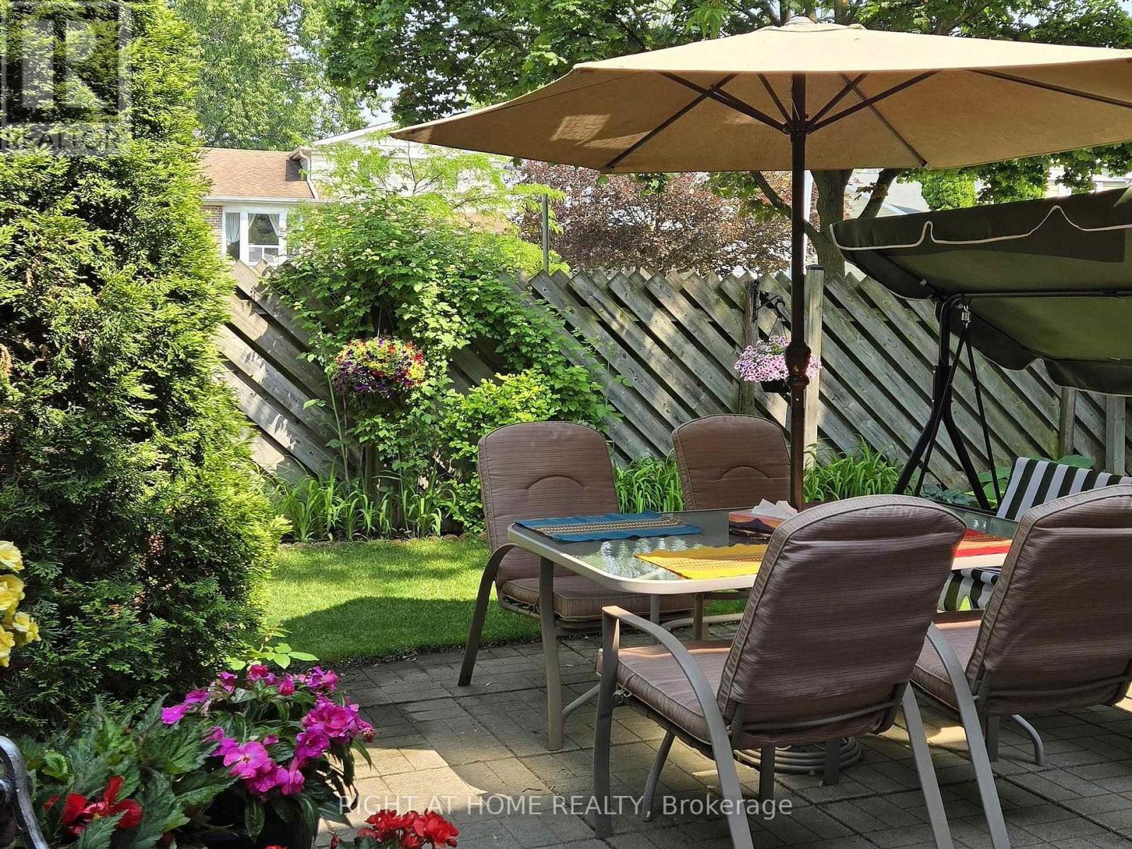 50 Rathfon Crescent, Richmond Hill, Ontario  L4C 5B7 - Photo 48 - N12977766