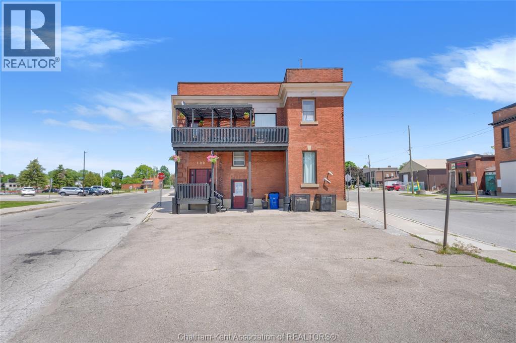 500 Wallace Street, Wallaceburg, Ontario  N8A 1L1 - Photo 7 - 26013142