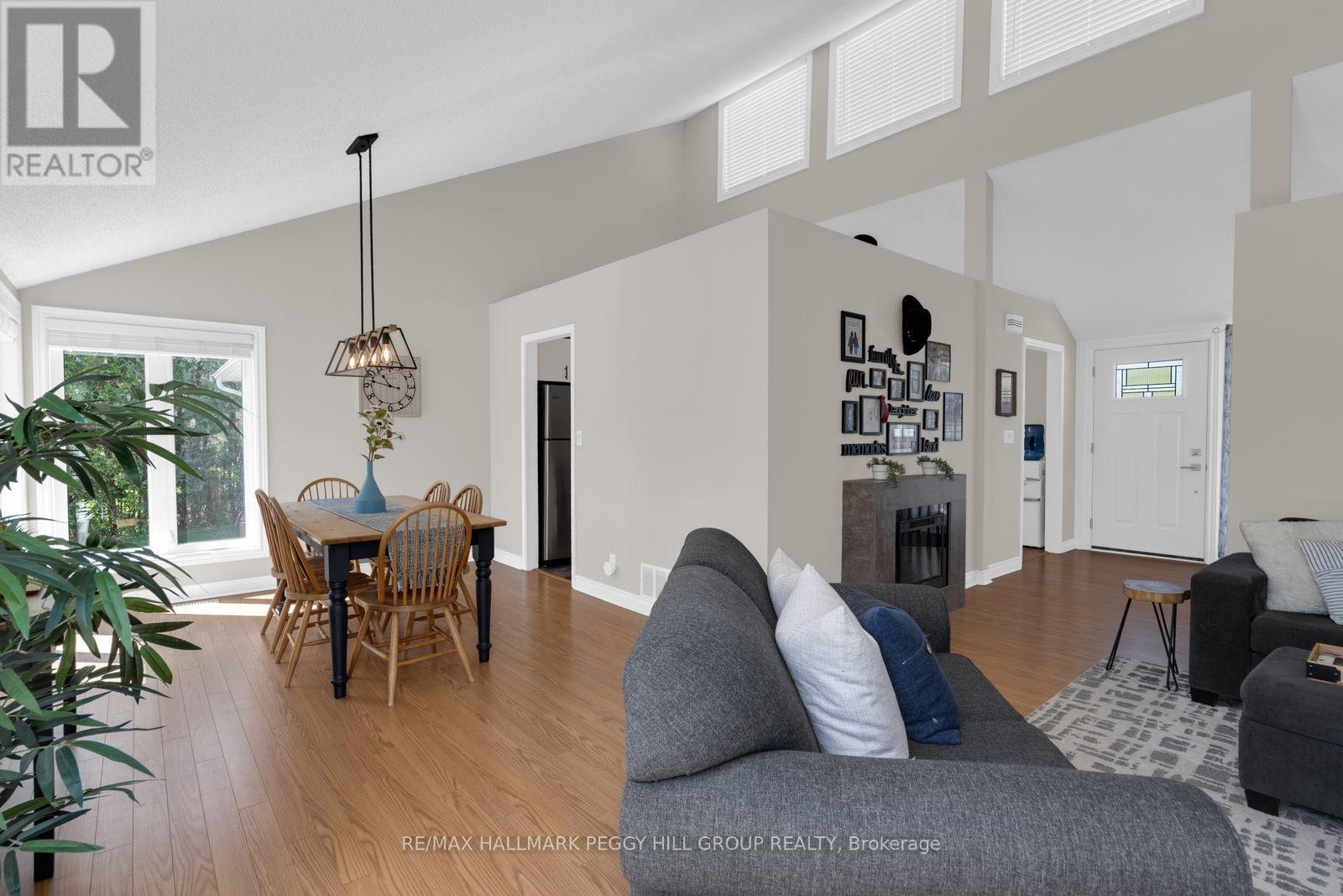 5445 Fawn Bay Road, Ramara, Ontario  L3V 0N2 - Photo 4 - S13248798