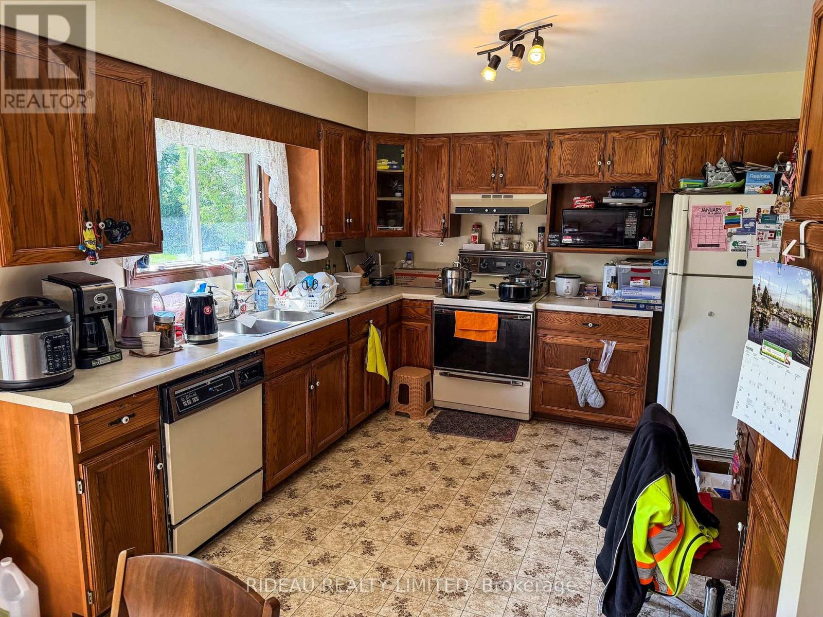 17 Mountain Road, Westport, Ontario  K0G 1X0 - Photo 18 - X13249112