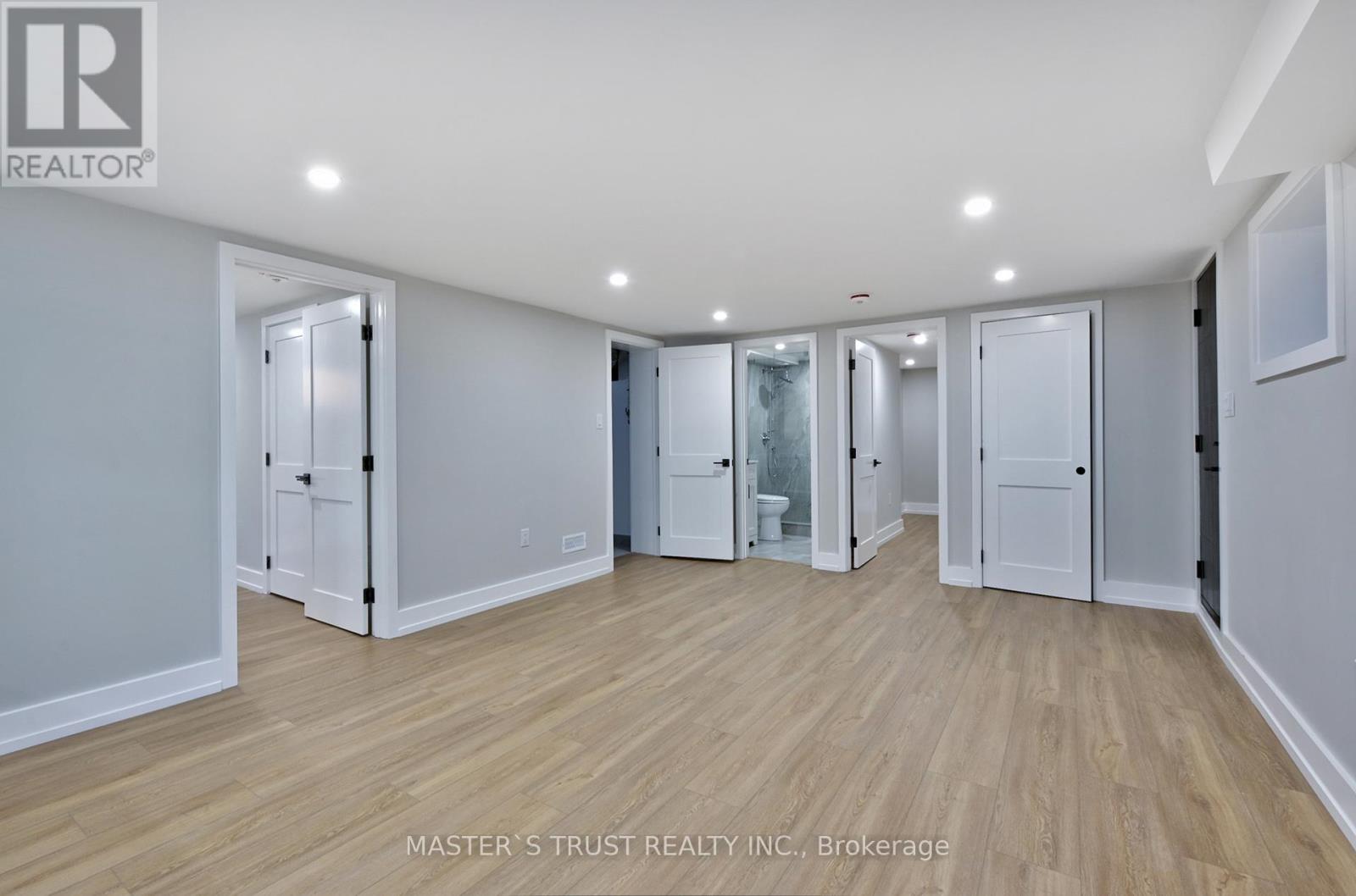 Unit 2 - 28 Florence Drive, Oakville, Ontario  L6K 1V6 - Photo 6 - W13248676