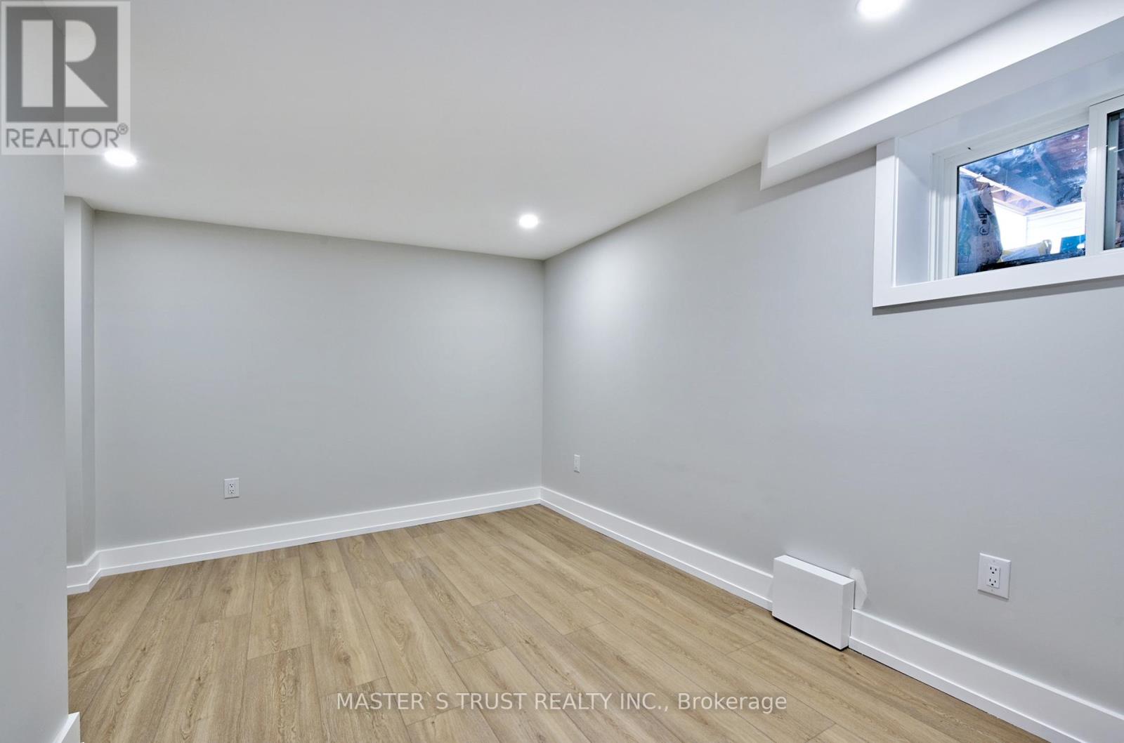 Unit 2 - 28 Florence Drive, Oakville, Ontario  L6K 1V6 - Photo 9 - W13248676