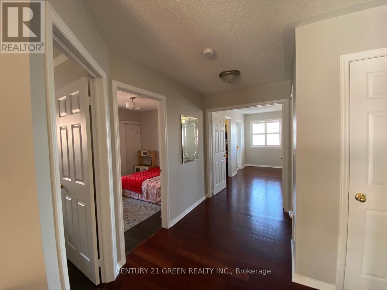 Upper - 5337 Longford Drive, Mississauga, Ontario  L5M 7Y8 - Photo 11 - W13248726