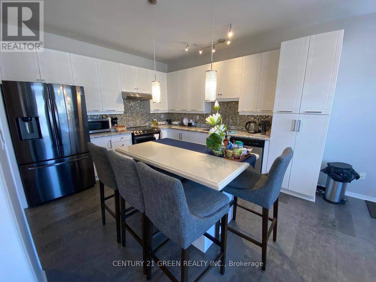 Upper - 5337 Longford Drive, Mississauga, Ontario  L5M 7Y8 - Photo 7 - W13248726
