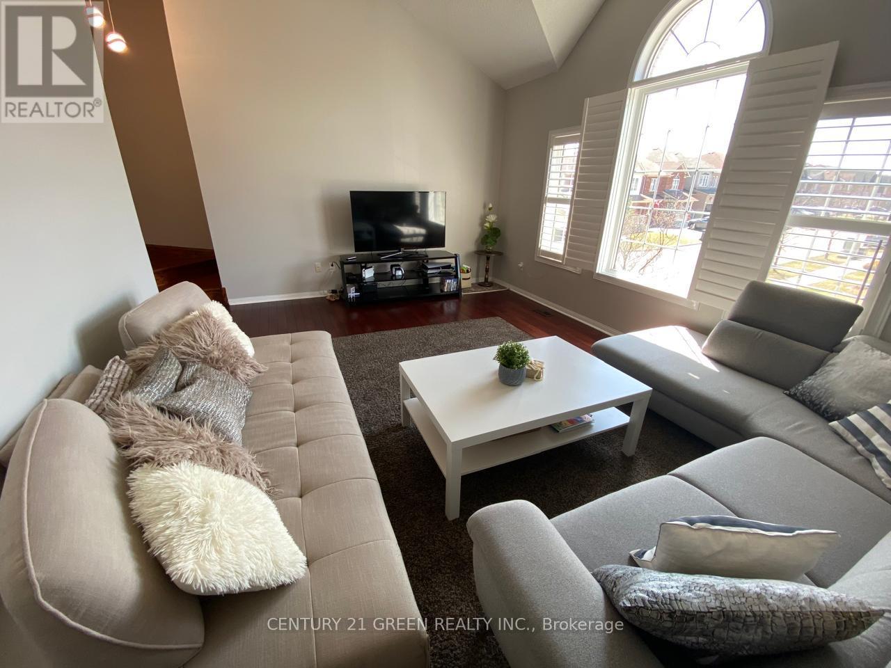 Upper - 5337 Longford Drive, Mississauga, Ontario  L5M 7Y8 - Photo 8 - W13248726