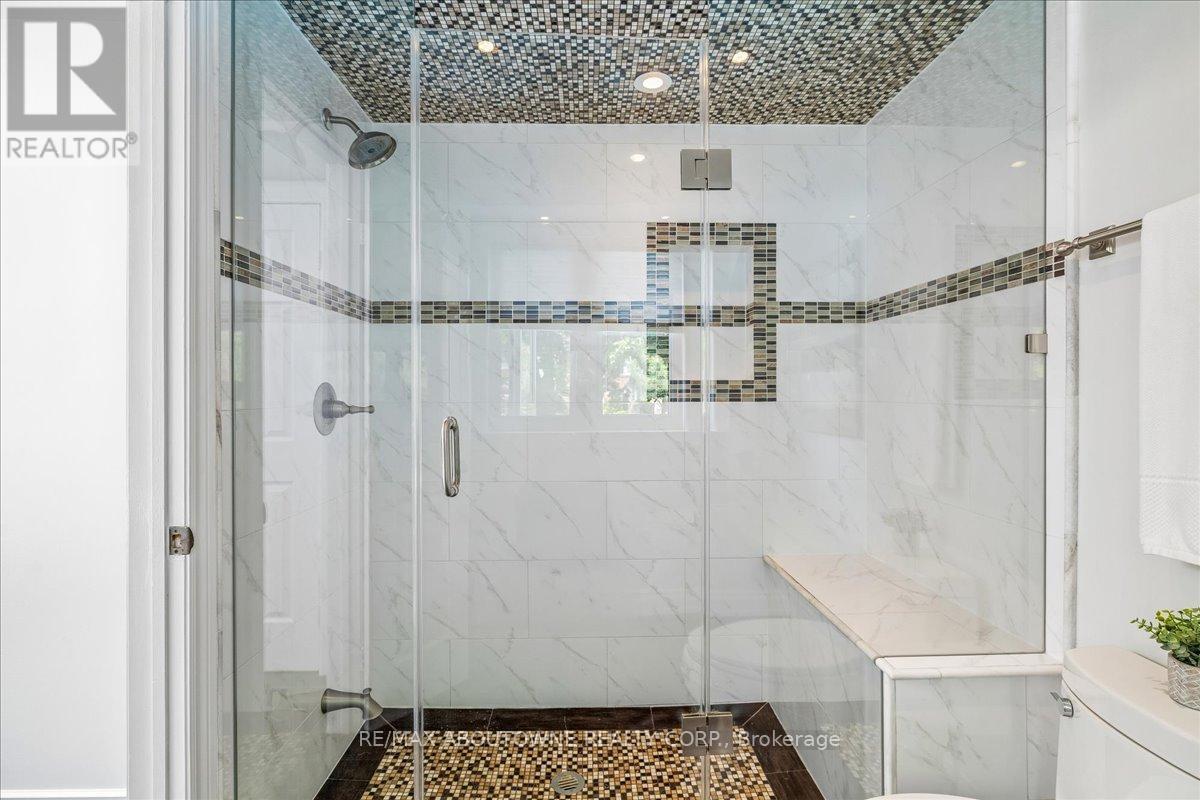 1229 Old Post Drive, Oakville, Ontario  L6M 1A5 - Photo 19 - W13248754