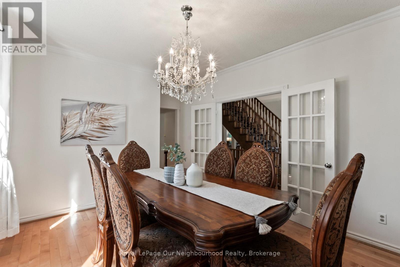 44 Gatcombe Circle, Richmond Hill, Ontario  L4C 9P5 - Photo 4 - N13249174