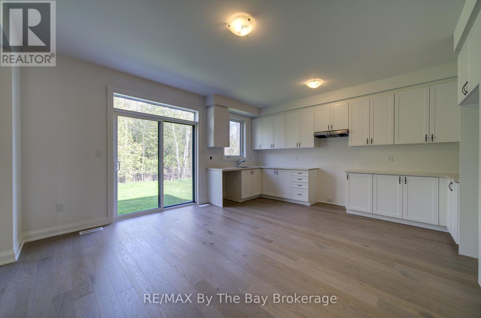 38 Amber Drive, Wasaga Beach, Ontario  L9Z 0R8 - Photo 10 - S13249182