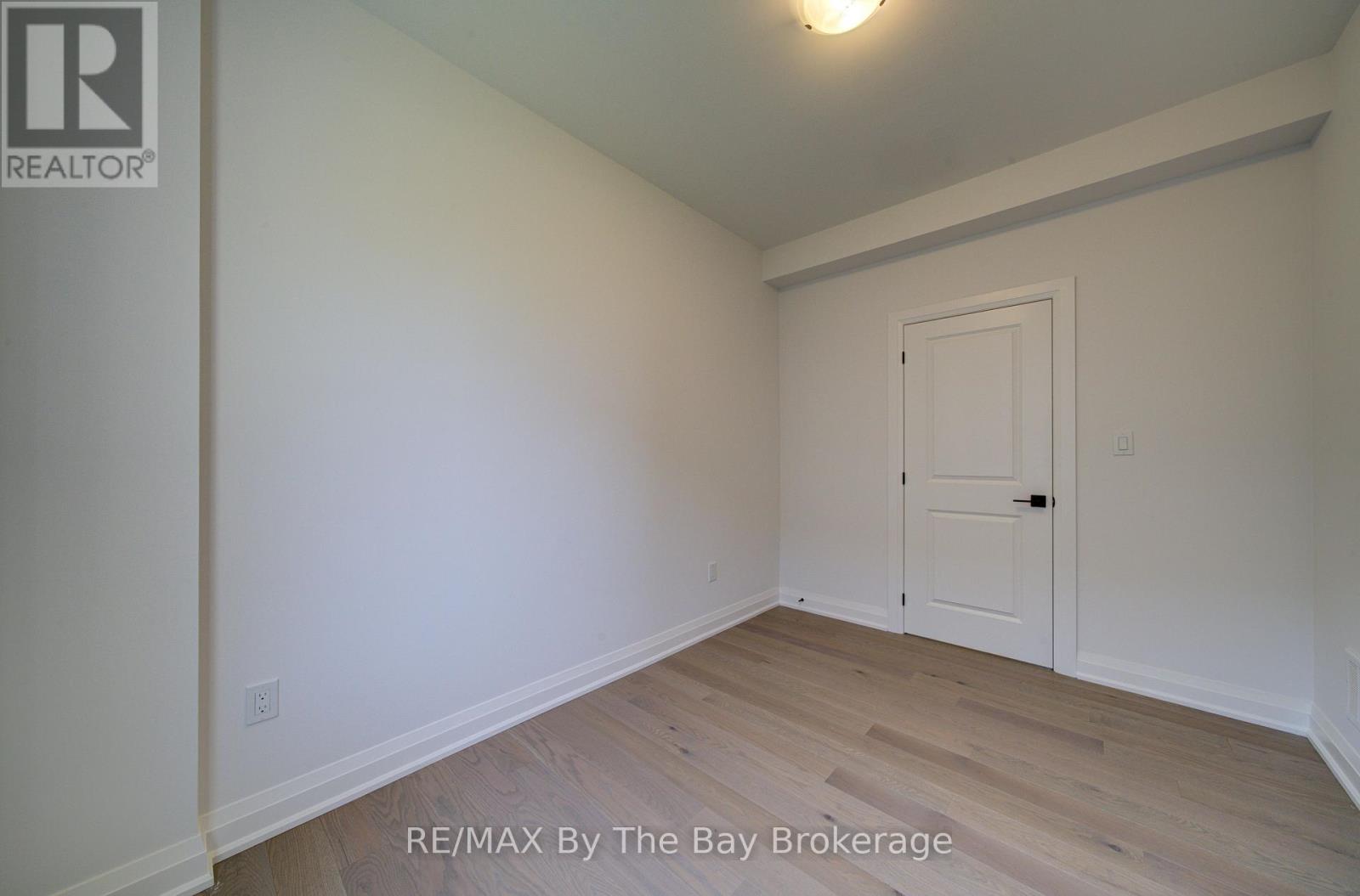 38 Amber Drive, Wasaga Beach, Ontario  L9Z 0R8 - Photo 6 - S13249182